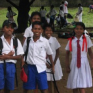 Sri Lanka: Silmad säravad, suud naeratavad – koolilapsed ekskursioonil, 2006.
